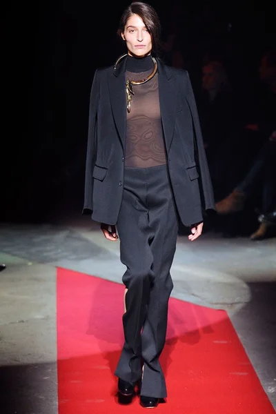 Look 2